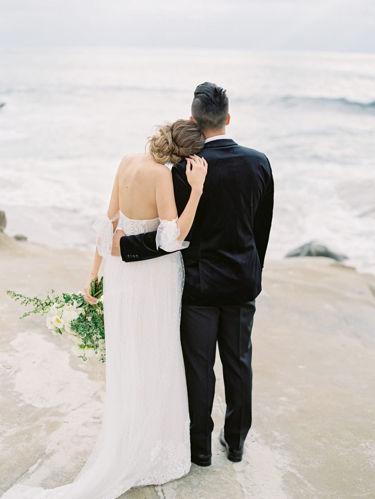 Darlington House in La Jolla wedding bride and groom on beach photo